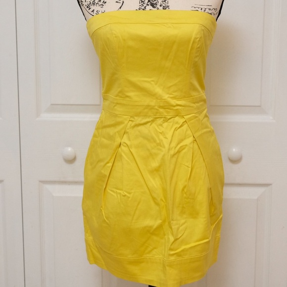 French Connection Dresses & Skirts - French Connection Dress SHE HAS POCKETS!